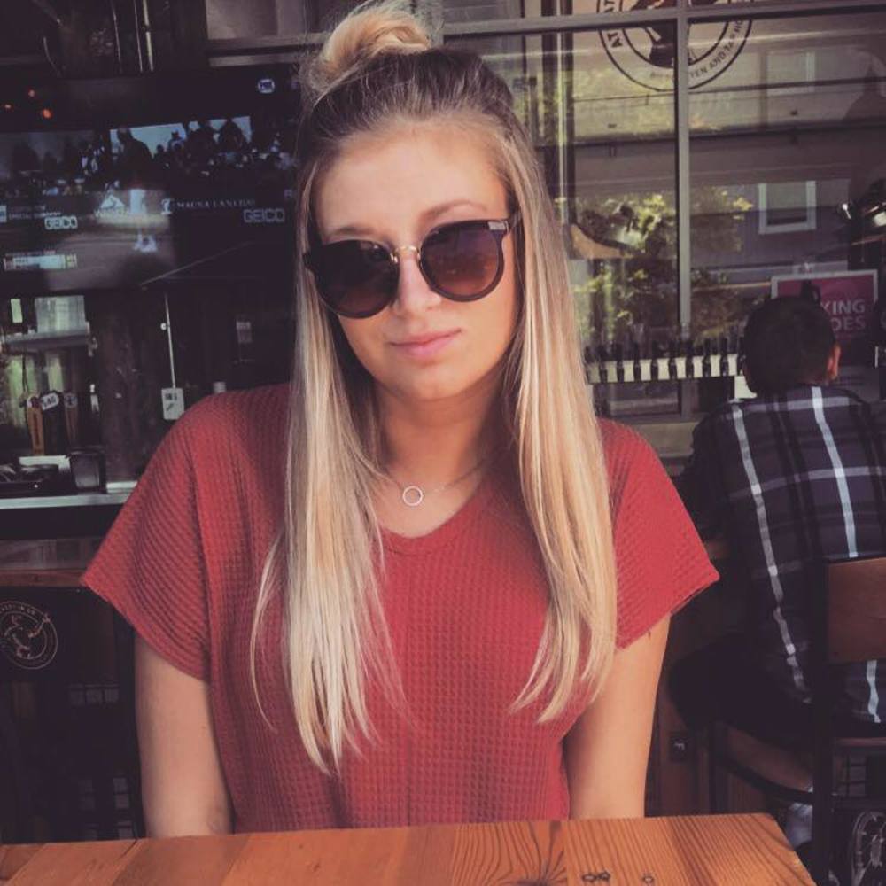 Meet your Posher, Emily